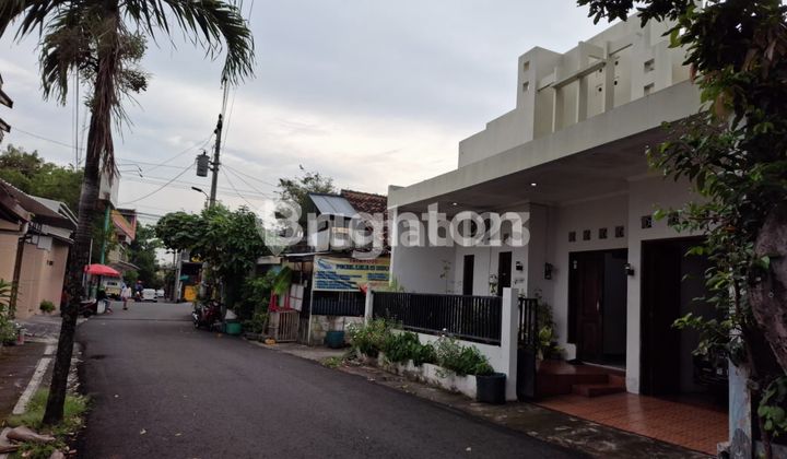 RUMAH STRATEGIS DI DEKAT EXTESQUARE UMBULHARJO