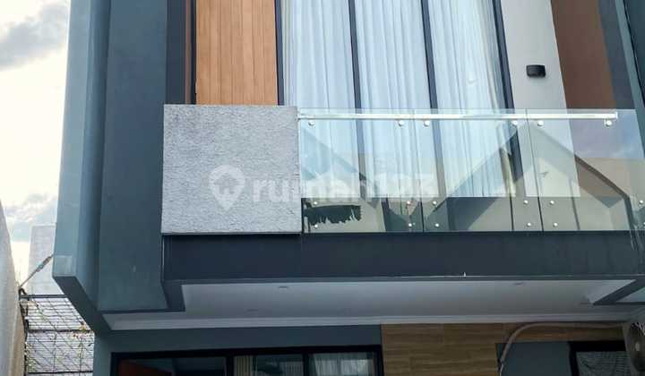 House for Sale in Jagakarsa 2