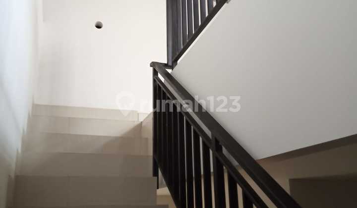 Rumah Dijual di Duri Kepa Jakarta Barat