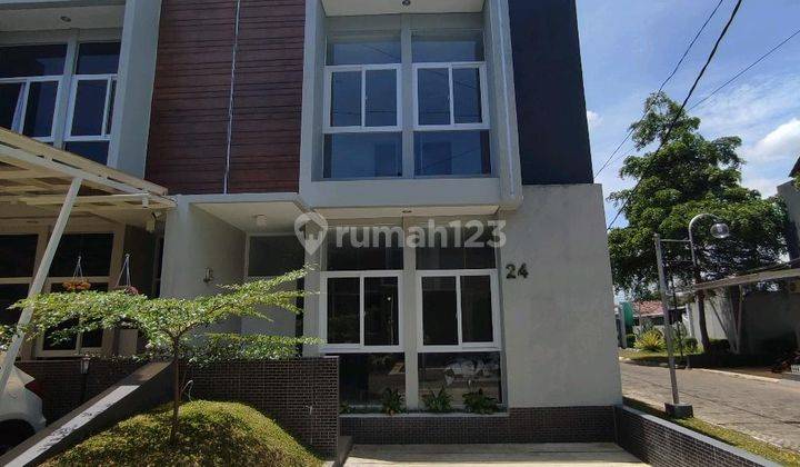 Rumah Baru 3 Lantai Siap Huni Dalam Cluster Cisaranten Arcamanik 2