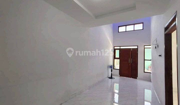 Rumah 2 Lantai 350 Jtan 5 Menit Ke St Citayam 3 Kmr 2 Kmr Mndi 2