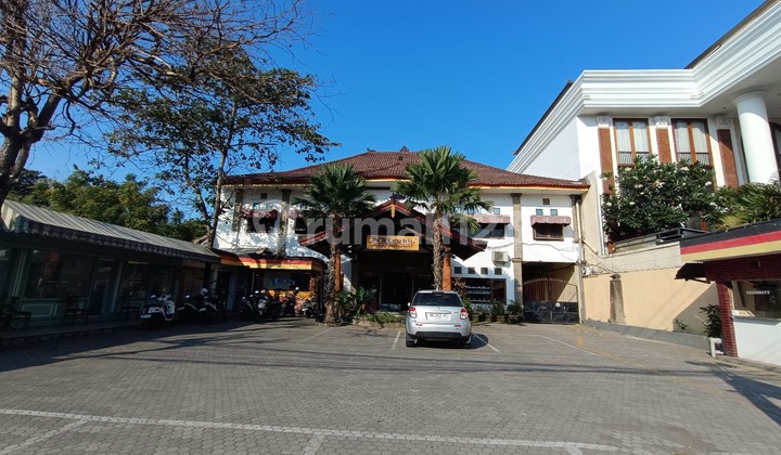 Dijual Resto Dan Villa Hitung Tanah Saja Lokasi di Bypass - Gusti Ngurah Rai Sanur