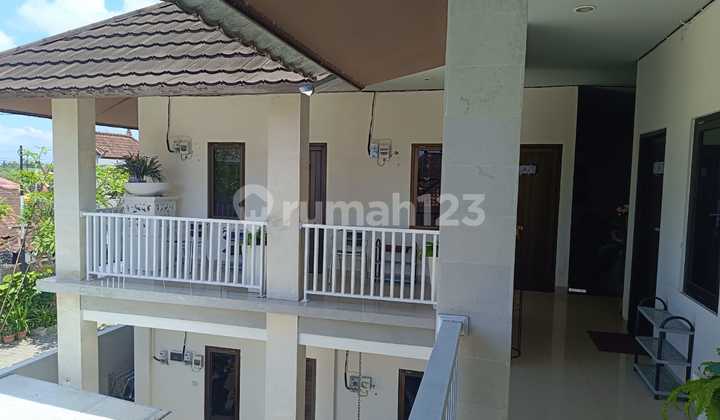 Dijual kost elit/guest house lantai 2 di Jl Cekomaria denpasar utara. Dekat dengan mall Living World. Gatsu timur. 