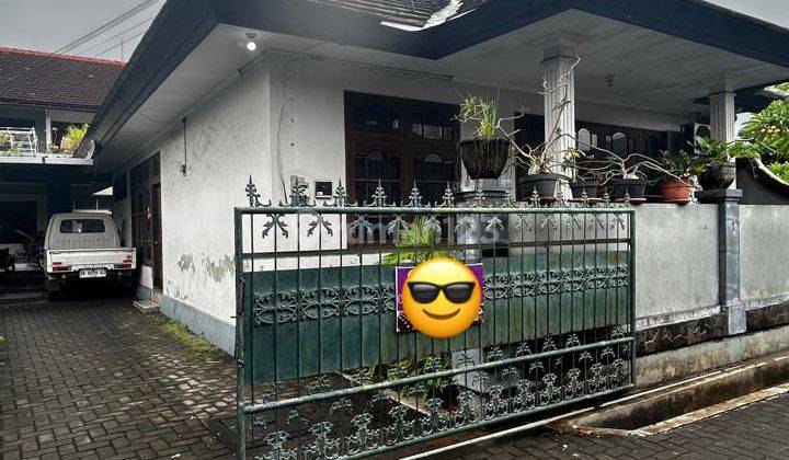 Dijual Kost Lantai 2 dan  Rumah Lantai 1 Denpasar 1
