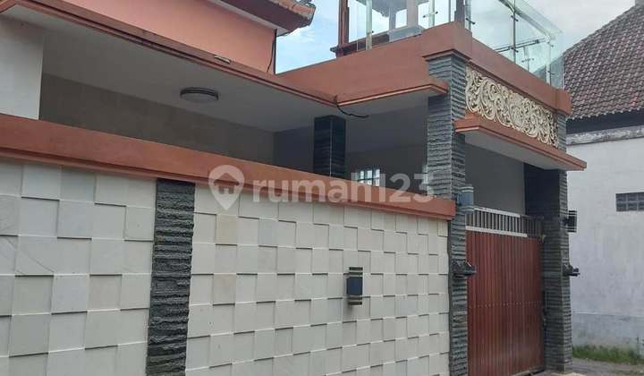 For sale: 1-story house, well-maintained and ready to occupy. Located on Jl. Sibang Dharmasaba, Abiansemal, Badung, Bali. 2