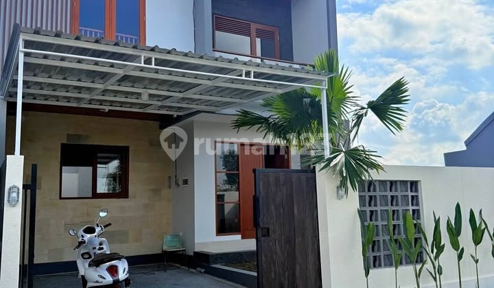 Dijual rumah 2 lantai Masih baru & siap huni Lokasi jl raya dalung kaja Kuta utara badung bali 1