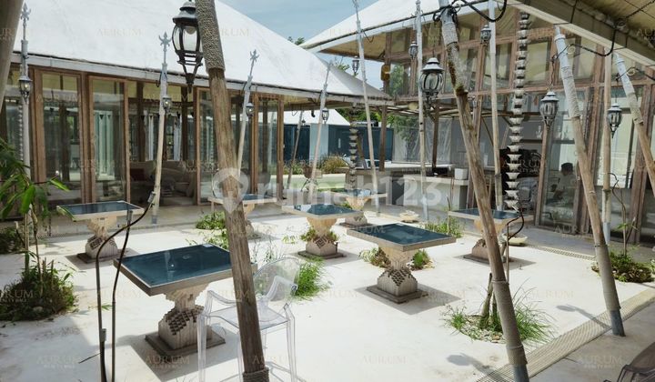 OVER PREMIUM RESTAURANT CONTRACT - SUNSET ROAD, SEMINYAK BALI OVER PREMIUM RESTAURANT CONTRACT - SUNSET ROAD, SEMINYAK BALI