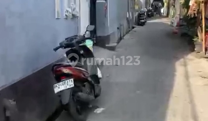 Di jual rumah 1 lantai Masih tearwat bai & siap huni Lokasi jl gatsu tengah VI Denpasar utara bali 2