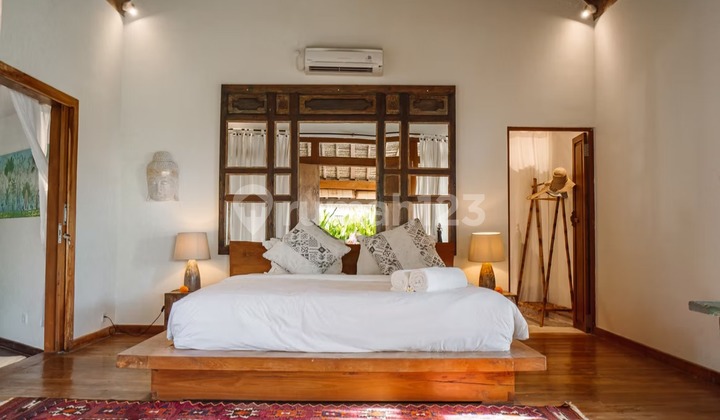 FOR SALE – FREEHOLD LUXURY VILLA WITH THE BEST SUNSET OCEAN VIEW | SULUBAN BEACH, ULUWATU