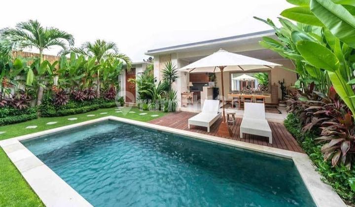For Rent – 4-Bedroom Villa in Umalas (Prime Location near Berawa Canggu & Seminyak) For Rent – 4-Bedroom Villa in Umalas (Prime Location near Berawa Canggu & Seminyak)