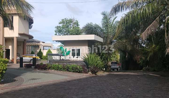 Tanah kavling exclusive view laut di Jl Dharmawangsa area Miracle Villa, Kampial, Benoa, Kuta selatan, Badung, Bali.