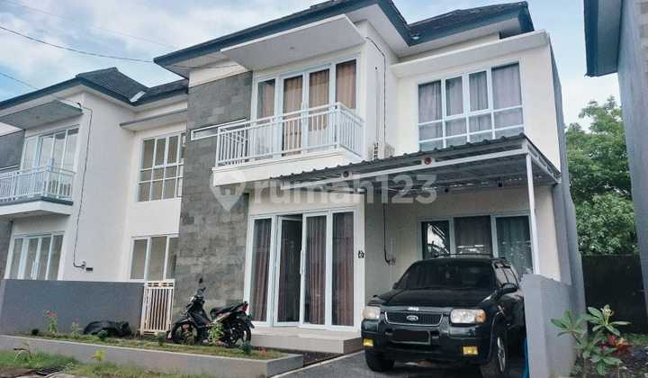 Dijual rumah modern 2 lantai di daerah kawasan berkembang Kediri Tabanan Dijual rumah modern 2 lantai di daerah kawasan berkembang Kediri Tabanan
