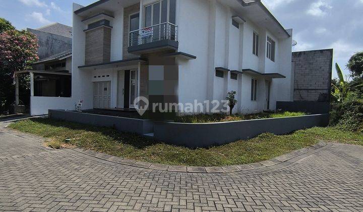 Dijual Rumah Eastwood Citraland 1