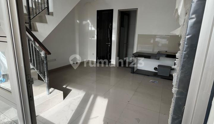 Rumah Cluster Hawai Paradise PIK 2 4,5x10 2KT Siap Huni Free 2 AC 2