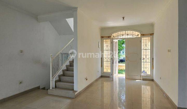 Rumah Cantik Murah Mewah Rome 136m2 8X17 3+1KT Pantai Indah Kapuk 2