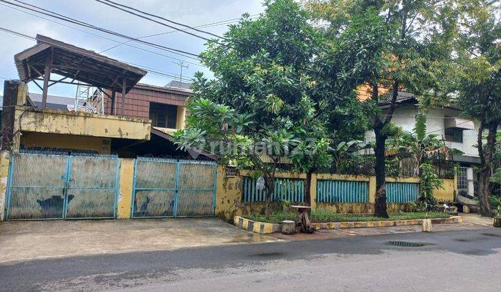 Rumah Tua Hitung Tanah 2lt 825m2 20x41 4kt di Jl Bima Kembangan  2