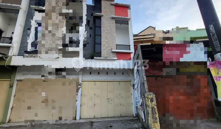 Beautiful 2-Story Shop House For Sale in Borong Raya Beautiful 2-Story Shop House For Sale in Borong Raya