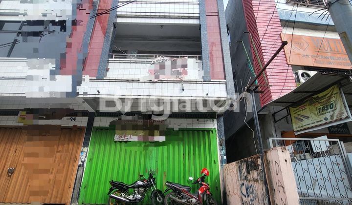 Ruko 3 Lantai Di jalan Poros Kota Ruko 3 Lantai Di jalan Poros Kota