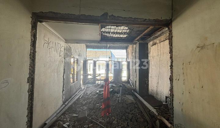 Rumah 1/2 Jadi Di Pelita Raya 2