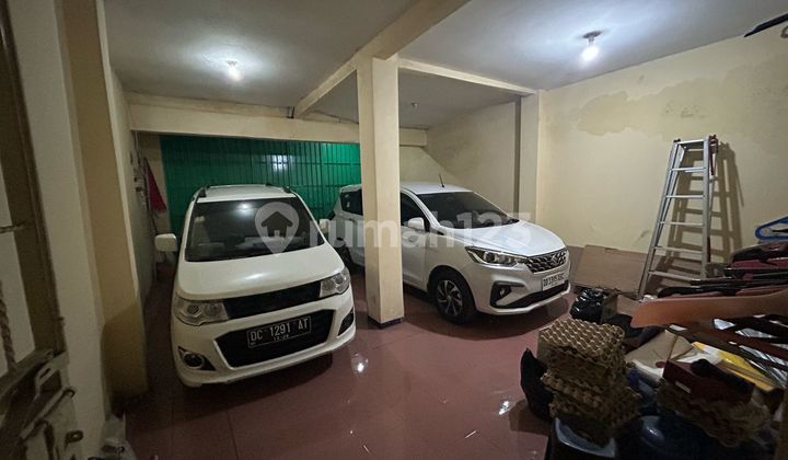 2-Story House + Rear Land in an L Shape 2