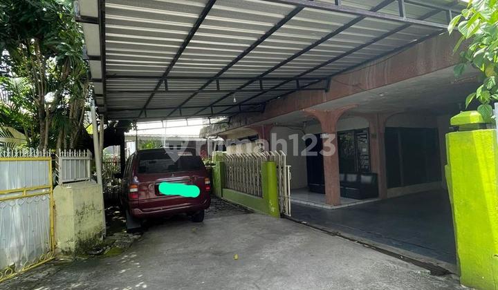 Two-Story House In The City Center