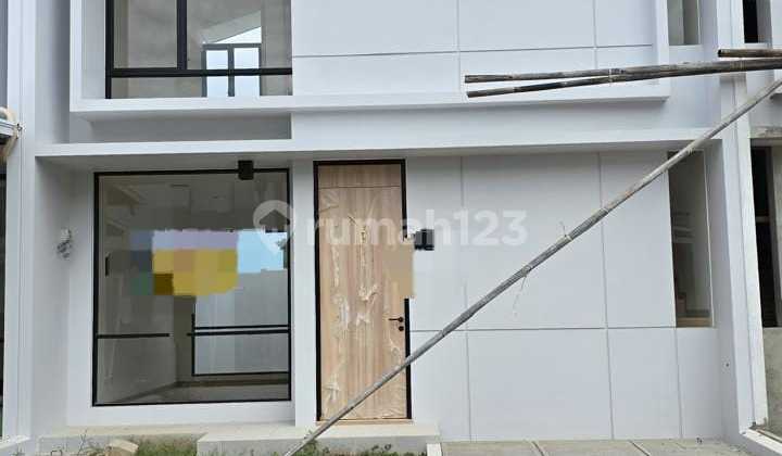 Jual Sewa Rumah 2 Lantai di Rolling Hill