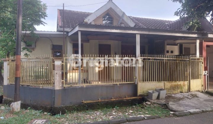 Rumah Sederhana di Taman Samalona