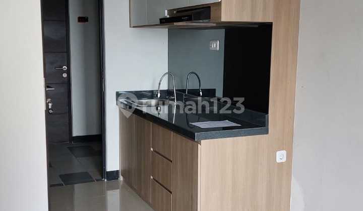 Amega Crown Studio Apartment 2