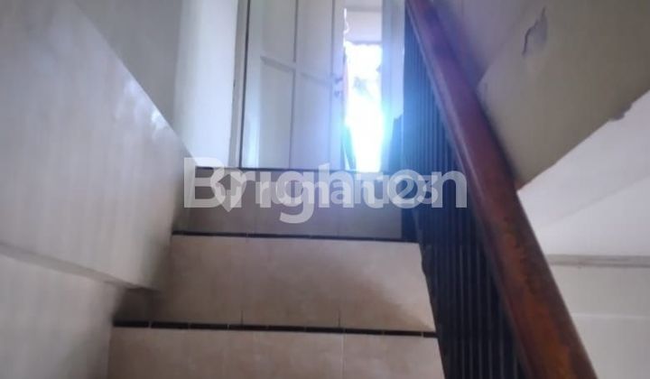 2-Story Corner House in Losari 2