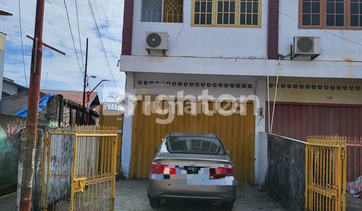 2-Storey Shop House, L-Shape in the City 2