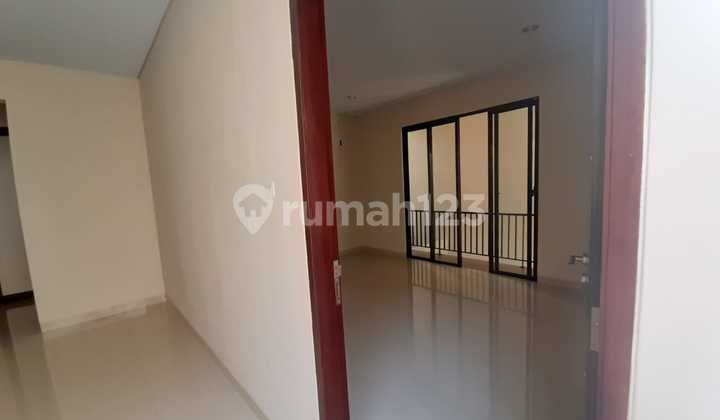 2-Story Furnished House at Insignia 2