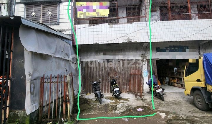 2.5-Story Shop House in Pongtiku 2