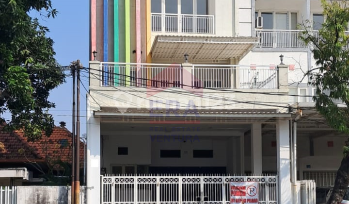 Disewakan Ruko Strategis Nol Jalan Raya Residen Sudirman, dekat Stasiun Gubeng, Gereja, Grand City Mall, Surabaya Pusat Disewakan Ruko Strategis Nol Jalan Raya Residen Sudirman, dekat Stasiun Gubeng, Gereja, Grand City Mall, Surabaya Pusat