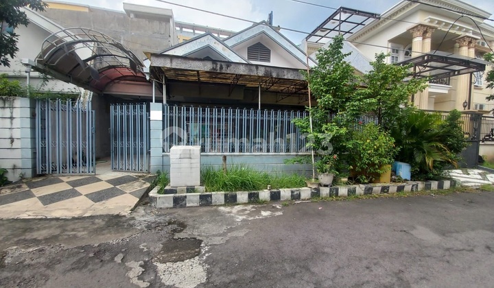 Dijual Rumah Hitung Tanah Tengah Kota Surabaya di Raya Dharmahusada, Dekat Kertajaya, Mulyosari, Mulyorejo 1