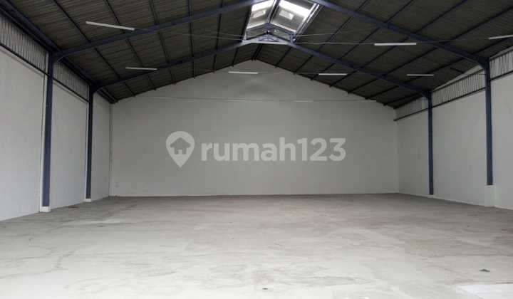 Warehouse for rent on Kenjeran Street, near MERR, Galaxy Mall, Suramadu, Kalijudan, Sutorejo, East Surabaya.