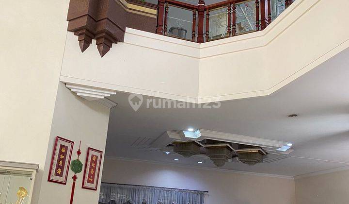 Dijual Rumah Mewah Kombespol M Duryat, Surabaya Pusat 2