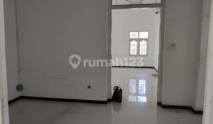 Disewakan Lokasi Strategis di Raya Arjuno Surabaya Pusat, Dekat Showroom, Hotel, Perkantoran Disewakan Lokasi Strategis di Raya Arjuno Surabaya Pusat, Dekat Showroom, Hotel, Perkantoran