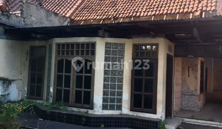 Dijual Rumah Siap Huni Cocok Untuk Bisnis/Usaha di Surabaya Pusat, dekat Darmo, Diponegoro
