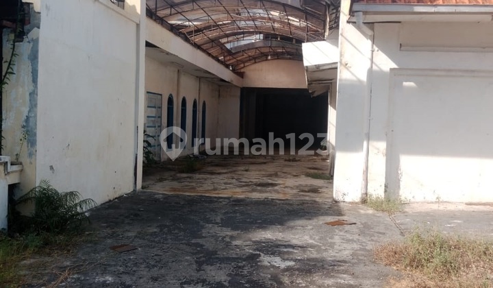 Dijual Rumah Siap Huni Cocok Untuk Bisnis/Usaha di Surabaya Pusat, dekat Darmo, Diponegoro 2