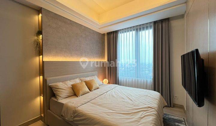 Disewakan Apartemen 3 BR di Southgate Residence Kondisi Bagus Furnished 2