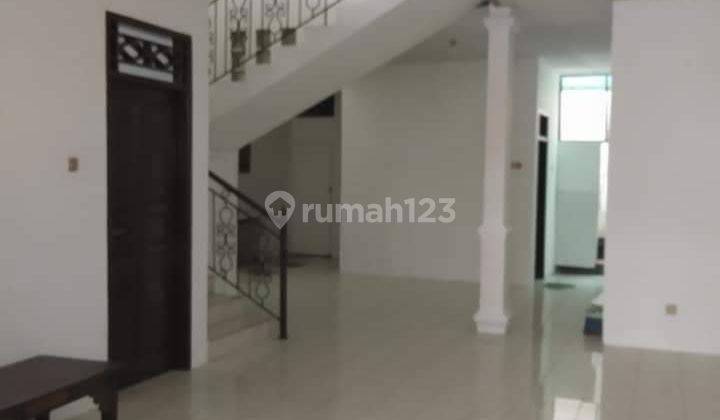 Disewakan Rumah Bagus Dan Terawat 2 Lantai Unfurnished di Cipete Jakarta Selatan 2