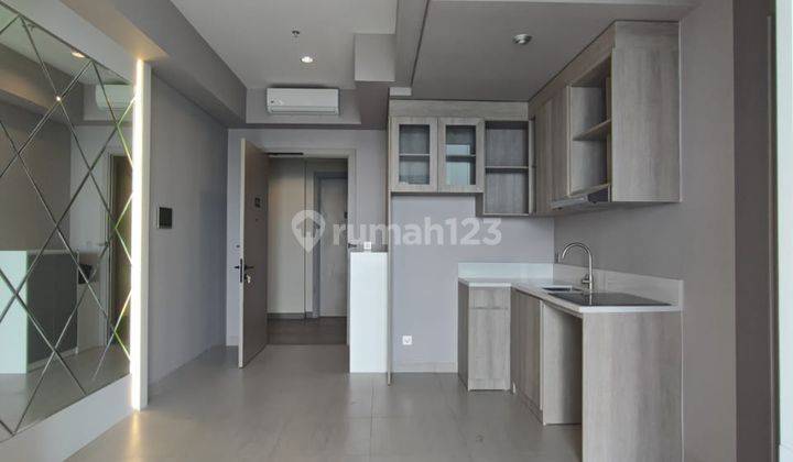 Apartemen 3 BR di Fatmawati City Center Jakarta Selatan, Bagus Semi Furnished 1