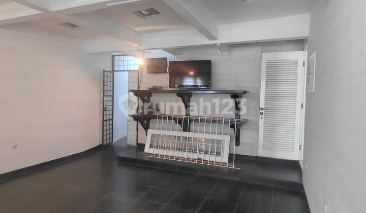 For Rent Nice Fully Furnished House with SHM, in Pondok Indah, South Jakarta For Rent Nice Fully Furnished House with SHM, in Pondok Indah, South Jakarta