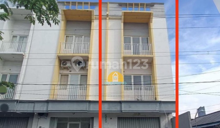 Ruko 3 Lantai Siap Pakai di Tengah Kota Dekat Sekolah dan Pusat Perdagangan 2