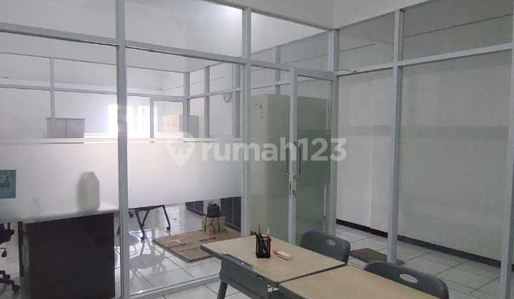 1-Story Shop House Ready to Use with Spacious Parking on Main Road Dr. Cipto, Suitable for Office 1