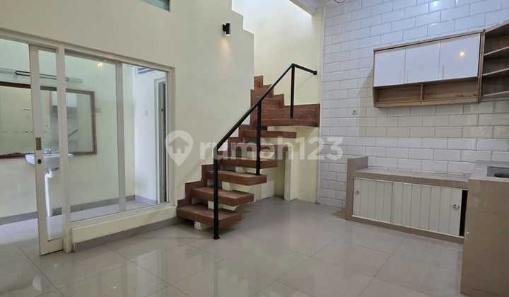 Rumah Baru Siap Huni Tengah Kota Bebas Banjir Dekat Java Mall dan Sekolah Negeri 1