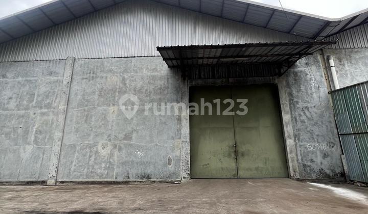 Ready-to-Use Warehouse on Mangkang Main Road, West Semarang Ready-to-Use Warehouse on Mangkang Main Road, West Semarang