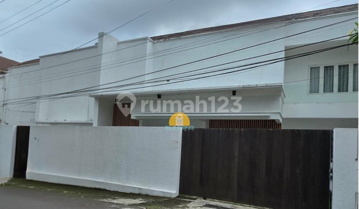 Murah! Rumah Bagus Siap Pakai di Perumahan Elite Bukit Sari Banyumanik 2