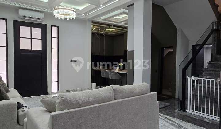 Rumah Mewah Full Furnished Siap Pakai Di Perumahan Elite Citragrand  2