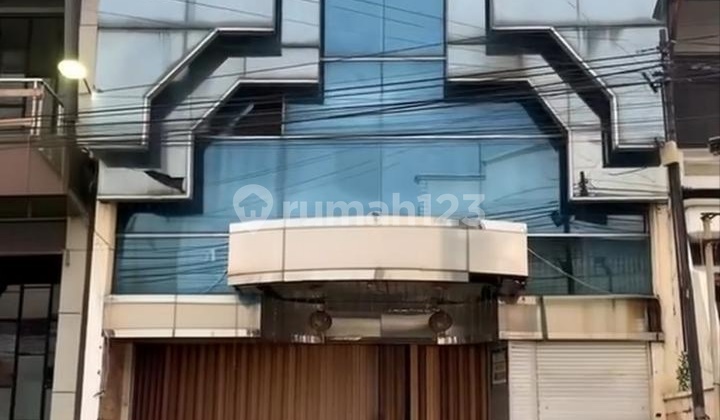 2-Story Shop House, Former Restaurant, Strategic City Center Location Near Trade Center 1